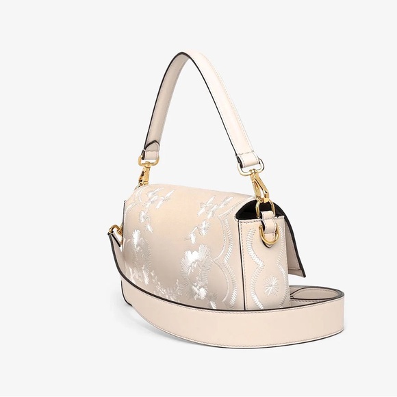 RARE Fendi Baguette - White Leather Embroidery - Picture 2 of 8